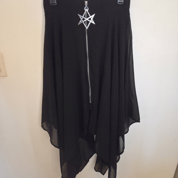 Killstar Black A-Line Skirt with Pentagram Charm - Picture 3 of 6